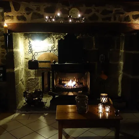 With Mountain View * Le Claux