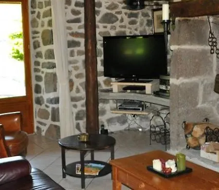 Holiday home With Mountain View Le Claux